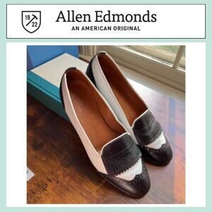 Allen Edmonds RADCLIFFE Women's 8 B Black/White Penny Loafers Slip On